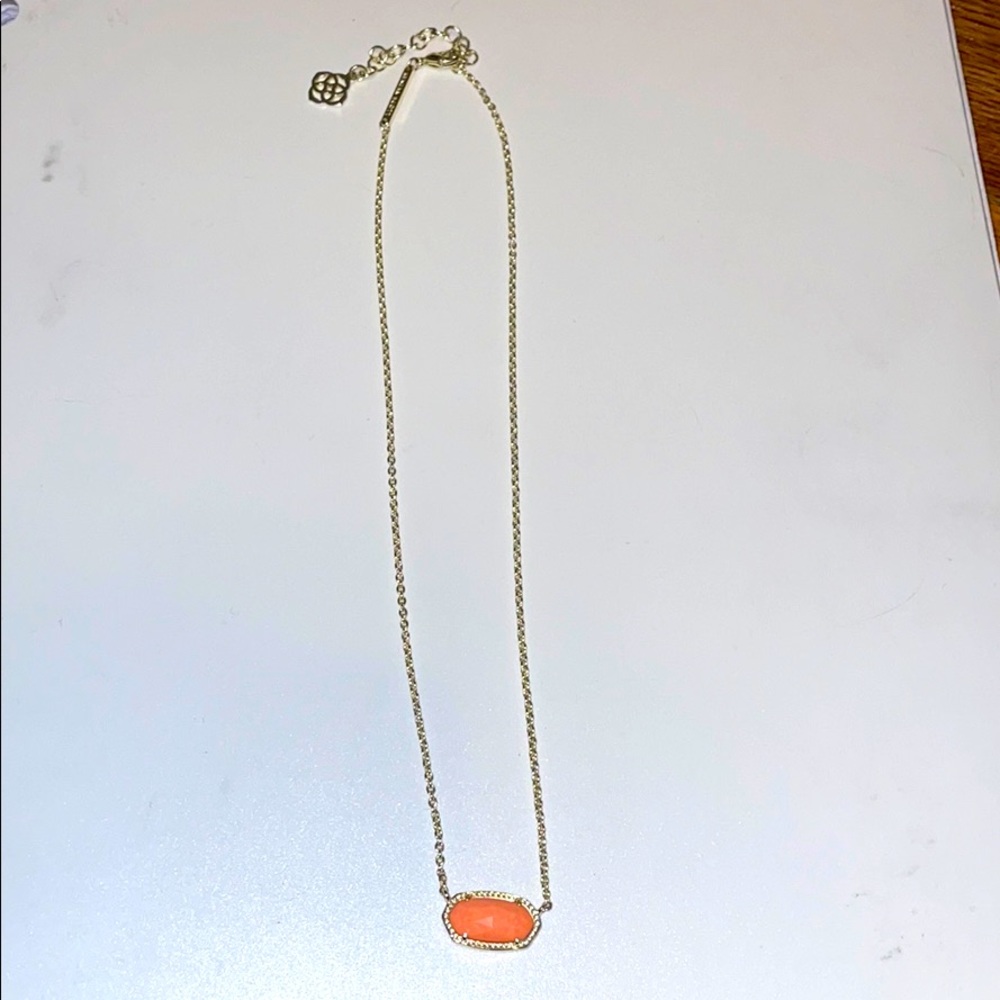 coral kendra scott necklace